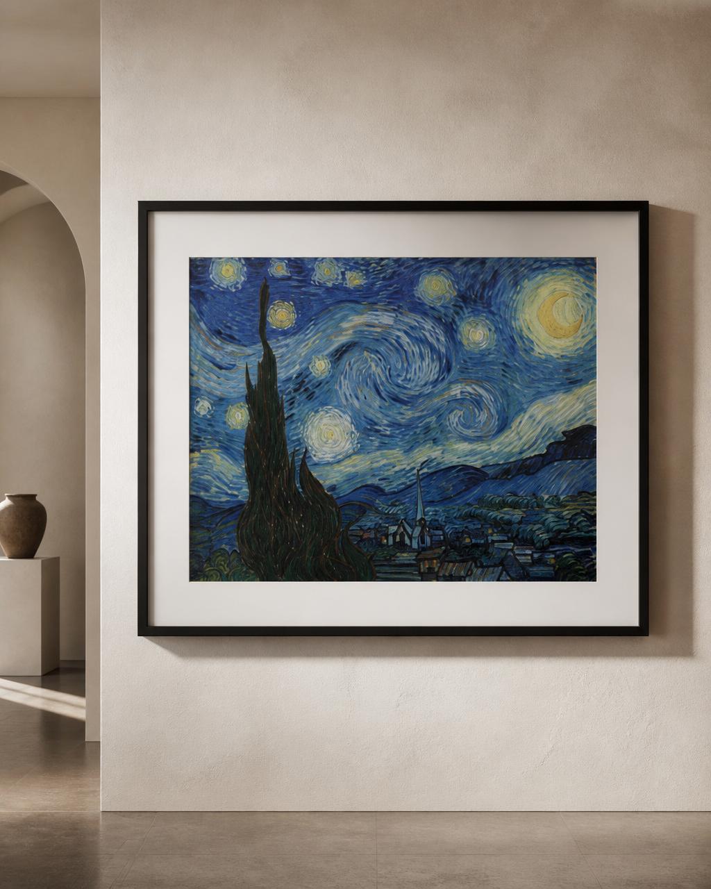 Modern tolkning av Mona Lisa som elegant väggposter i en förfinad interiör.